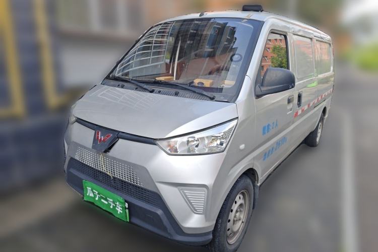Used Wuling EV50 Wuling EV50, registered in 2021, 2-seater, light-duty enclosed van, pure electric.