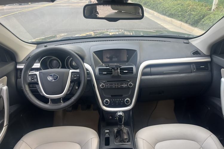 Used Bestune X80 2013 2.0L manual luxury version