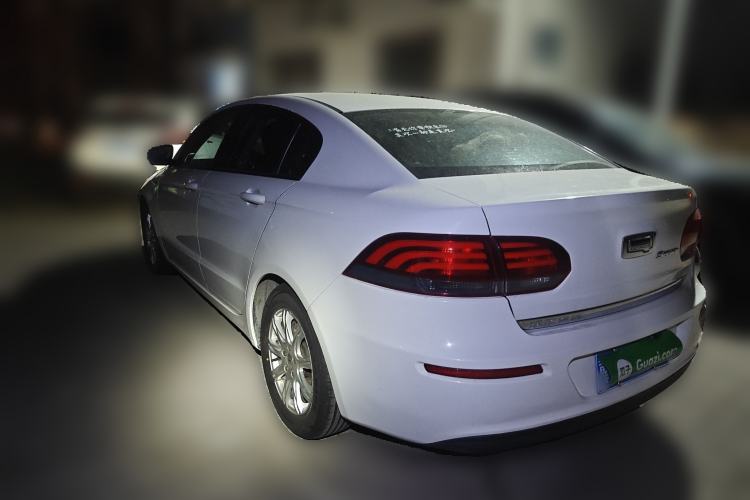 Used Qoros 3 2018 Sedan 1.6L Automatic Leading Model