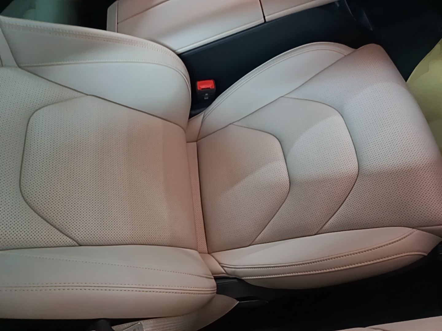 Xiaomi Auto SU7 2024 Four-Wheel Drive Ultra-Long Range Advanced Intelligent Driving Max Edition — снимка 19