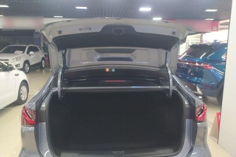 Used Roewe i5 2023 1.5L Manual Comfort Edition