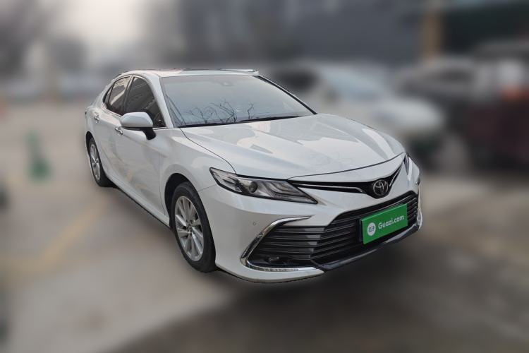 Used Toyota Camry 2021 2.0G Luxury Edition Front Right 45 Deg