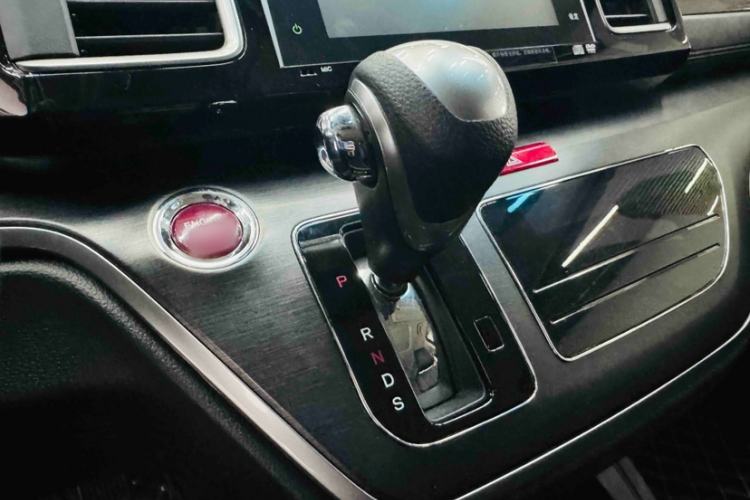 Used Honda Elysion 2016 2.4L Supreme Edition Gear Lever