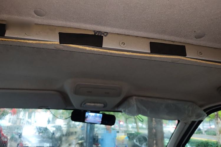 Used SAIC MAXUS EV30 2022 Pure Electric Smart Logistics Expert with Short Wheelbase Guoxuan