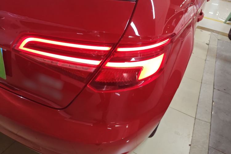 Used Audi A3 2020 Restyled Sportback 35 TFSI Entry-Level China VI Emission Standard Right Rear Taillight