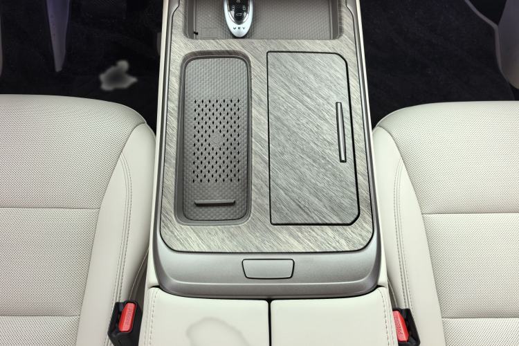 Used Wey Gaoshan 2025 Four-Wheel Drive Alpine 8