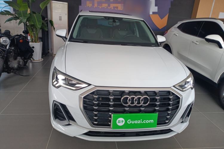 Used Audi Q3 2021 35 TFSI Fashion Dynamic Model