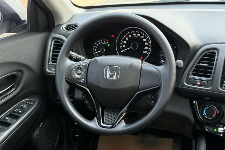 Used Honda Vezel 2019 1.5L CVT Pioneer Edition China VI
