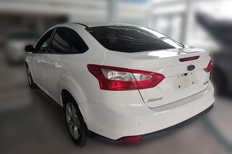 Used Ford Focus 2012 Sedan 1.6L Automatic Fashion Edition
