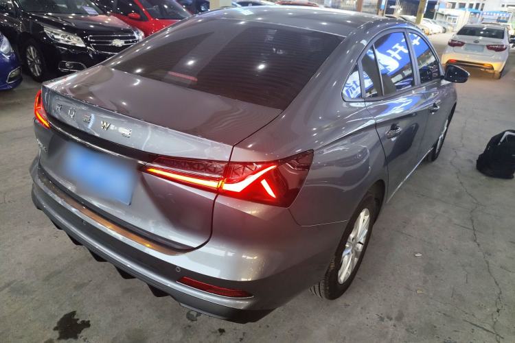 Used Roewe i5 2026 Model 1.5L Manual Comfort Version
