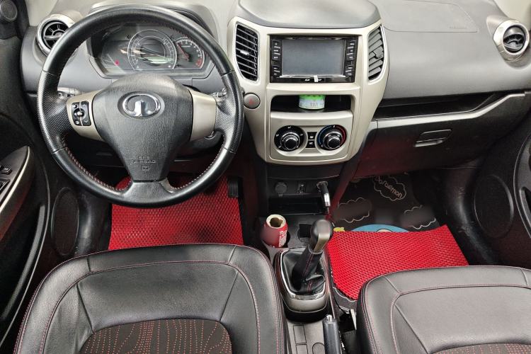 Used Great Wall M4 2012 1.5L Manual Luxury Version Center Console