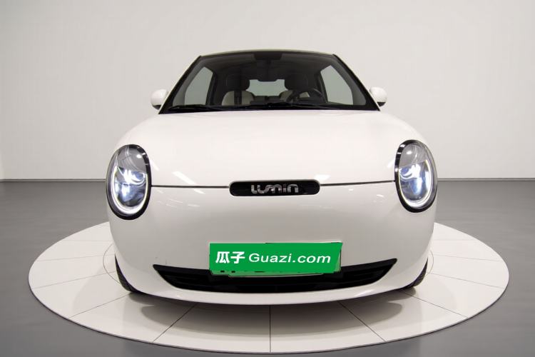 Used CHANGAN NEVO Lumin 2025 205 km Xiangqin Version Front