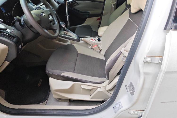 Used Ford Focus 2012 Sedan 1.6L Automatic Comfort Model
