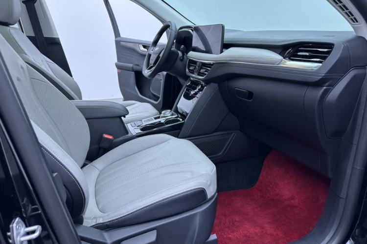 Used Ford Escape 2020 EcoBoost 245 Two-Wheel-Drive Titanium Edition