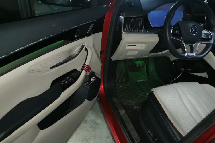 Used BYD Song PLUS New Energy 2021 EV Flagship Model Interior 3