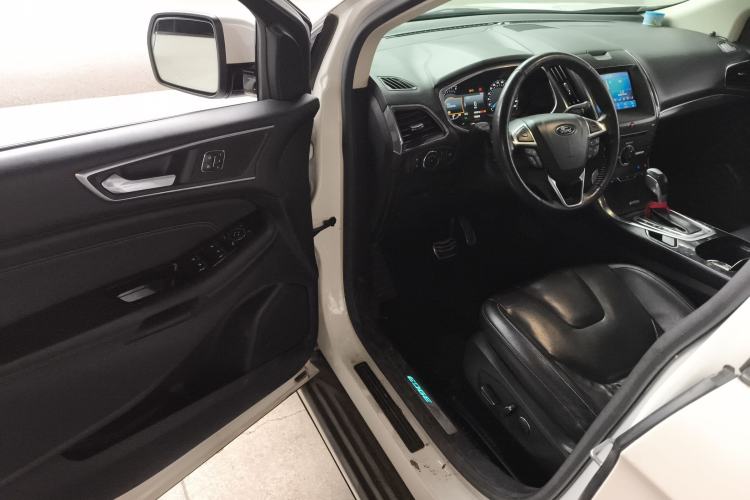Used Ford Edge 2016 EcoBoost 245 Four-Wheel Drive Titanium 7-Seater
