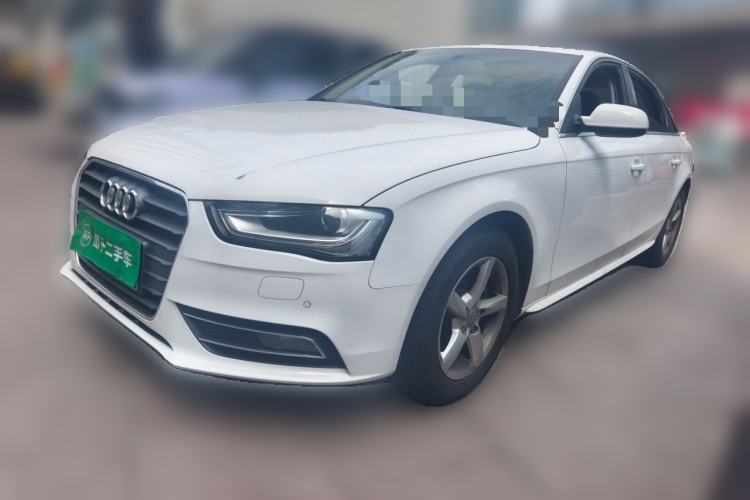 Used Audi A4L 2013 35 TFSI Automatic Comfort Model Guazi used car, China used car export, Used car for sale, Used Audi cars, Cheapest cars for sale