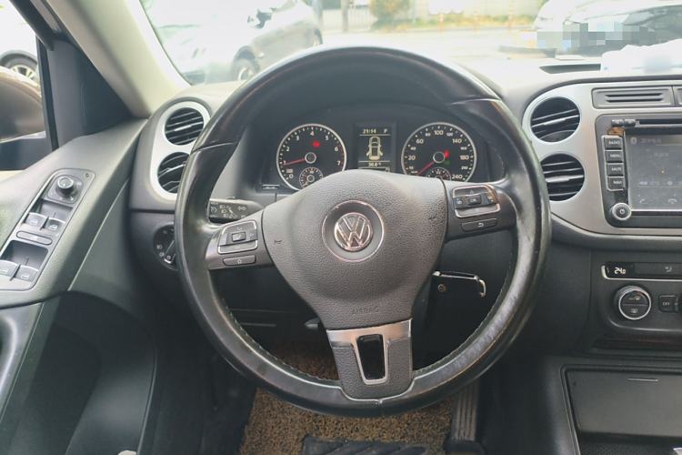 Used Volkswagen Tiguan L 2013 1.8 TSI Automatic Two-Wheel Drive Comfort Edition
