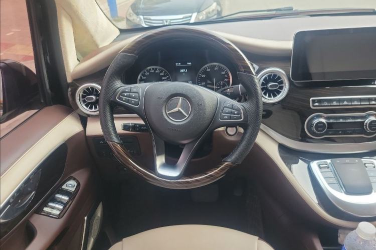 Used Mercedes-Benz Vito 2018 2.0T Business Version China VI Emission Standard
