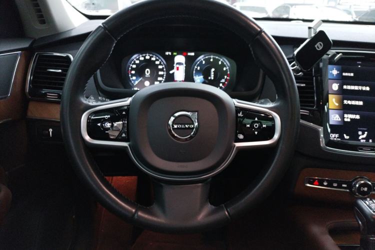 Used Volvo XC90 2020 Facelifted T6 Zhiyi Luxury 7-Seater
