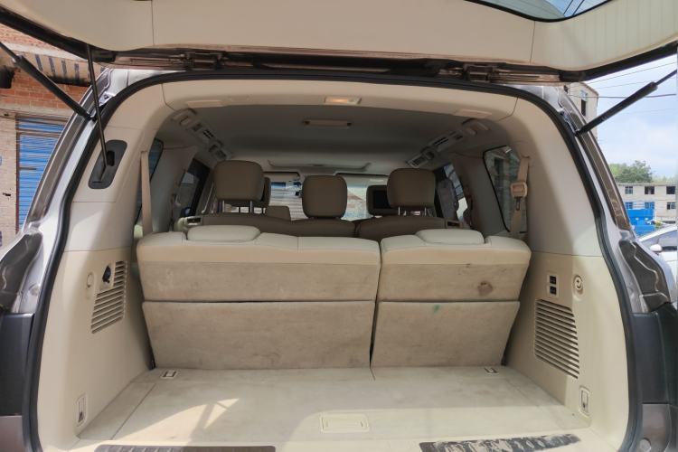 Used Nissan Patrol 2016 5.6L Standard Edition Trunk