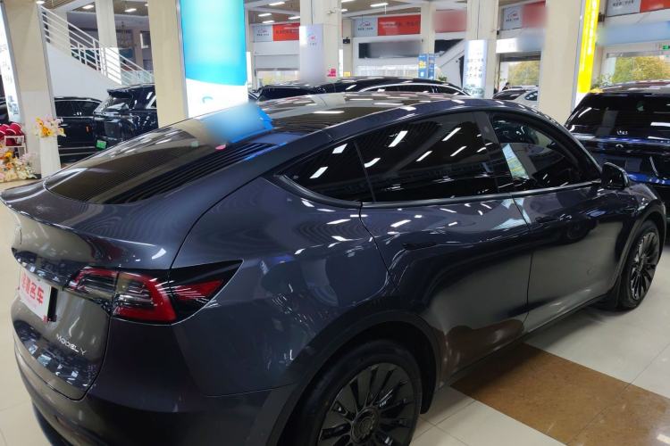 Used Tesla Model Y 2021 Standard Range Rear-Wheel Drive Version Rear Right 45 Deg