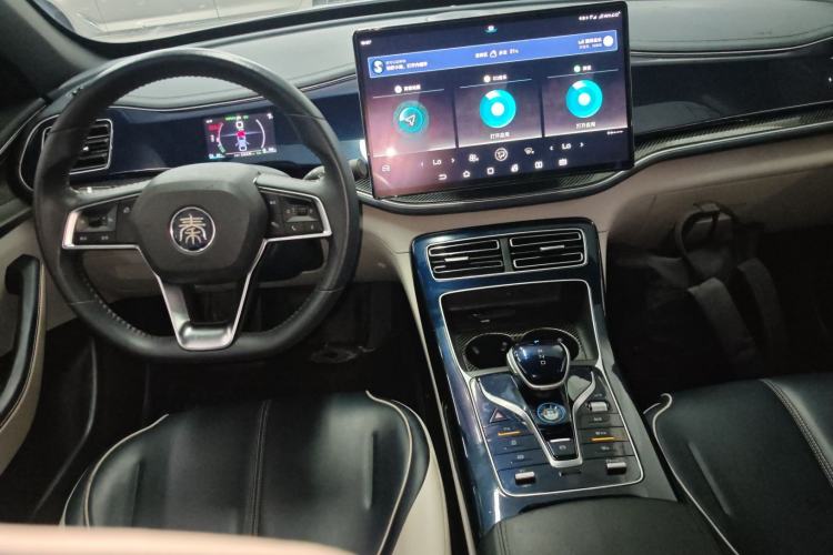 Used BYD Qin PLUS 2021 DM-i 55KM Flagship Model Center Console