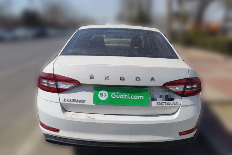 Used Skoda Octavia 2019 1.5L Automatic SmartDrive Comfort Edition China VI Standard Rear
