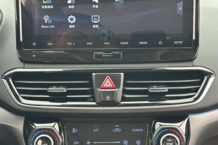 Used Hyundai Lafesta 2019 280TGDi Smart Edition China VI Standard Audio And AC Panel