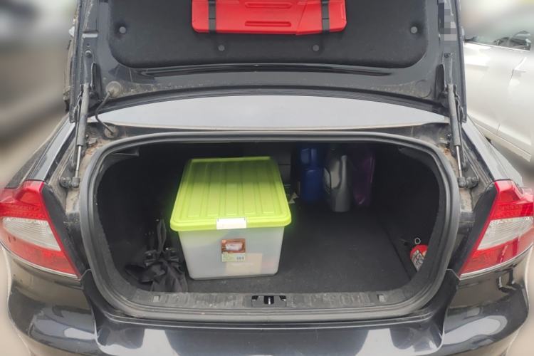 Used Volvo S80L 2014 2.0T T5 Luxury Executive Edition Trunk