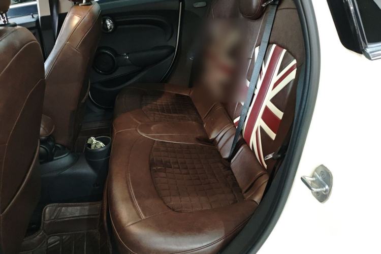 Used MINI 2019 1.5T ONE Five-Door Edition Left Rear Seat