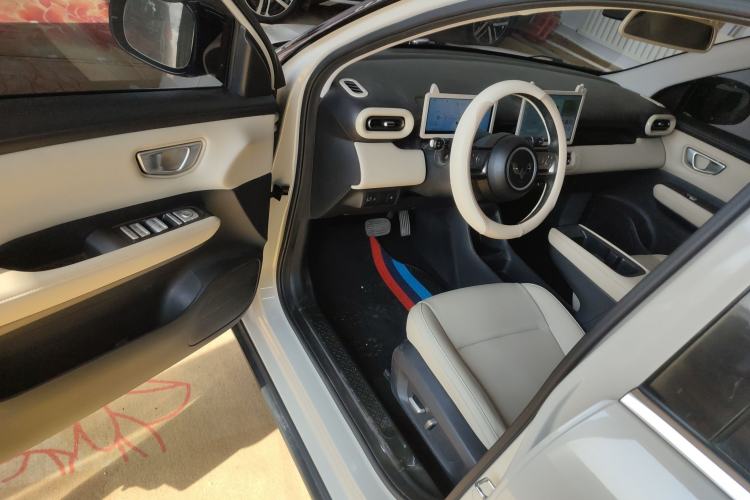 Used Wuling Bingo PLUS 2024 330 km Range Five-Seater Version