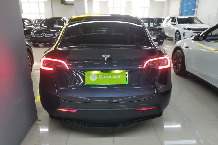 Used Tesla Model Y 2024 Long-Range All-Wheel-Drive Version Rear