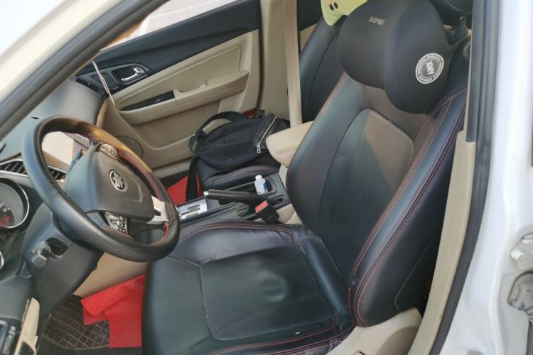 Used Bestune B50 2013 1.6L automatic luxury version Left Front Seat