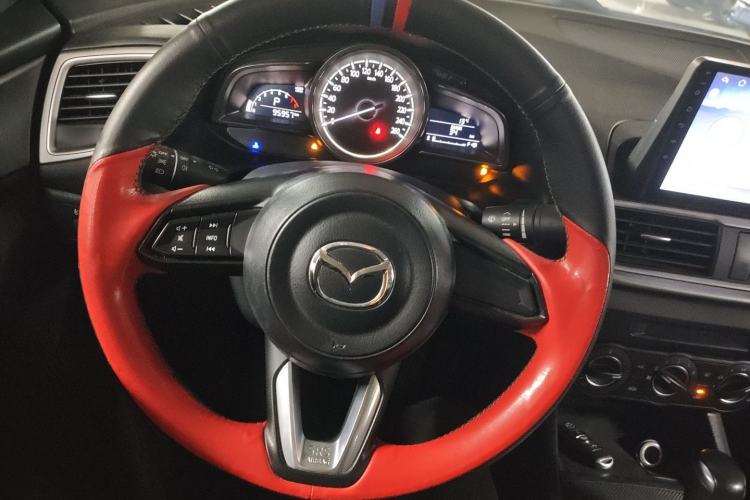 Used Mazda 3 Axela 2017 Sedan 1.5L Automatic Comfort Model Emission Standard China V