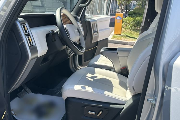 Used iCAR V23 2025 401 Two-Wheel Drive Intelligent Driving Version