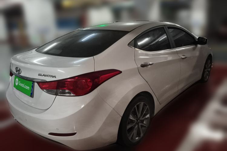 Used Hyundai Elantra (5th Generation / Langdong) 2015 1.6L Automatic Leading Model Rear Right 45 Deg
