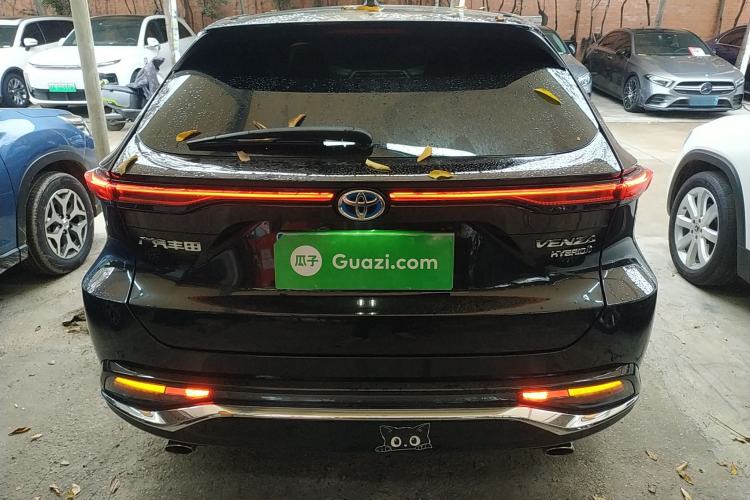 Used Toyota Venza 2022 Dual-Engine 2.5L CVT Two-Wheel Drive Prestige Edition