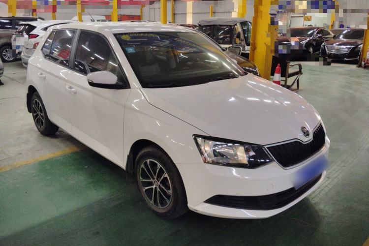 Used Skoda Fabia 2015 1.4L Manual Front-Wheel Drive Model
