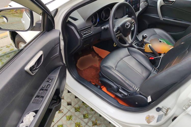 Used Soueast V5 Lingzhi 2014 1.5L Manual Sytle Xuya Driver Seat