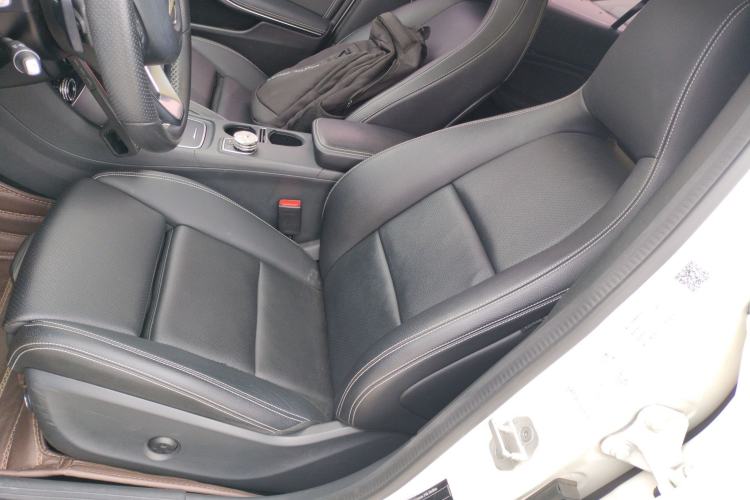 Used Mercedes-Benz GLA 2017 GLA 200 Sport Edition Left Front Seat