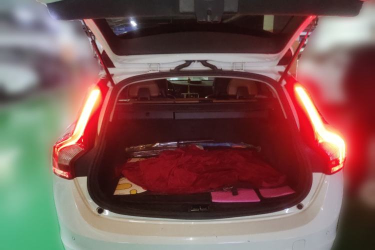 Used Volvo V60 2013 T5 Zhiya Edition
