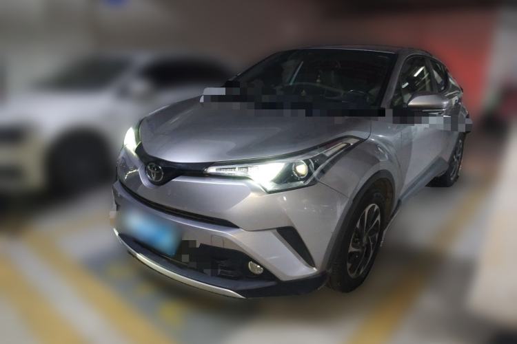 Used Toyota IZOA 2018 2.0L Yichi Version China VI Standard