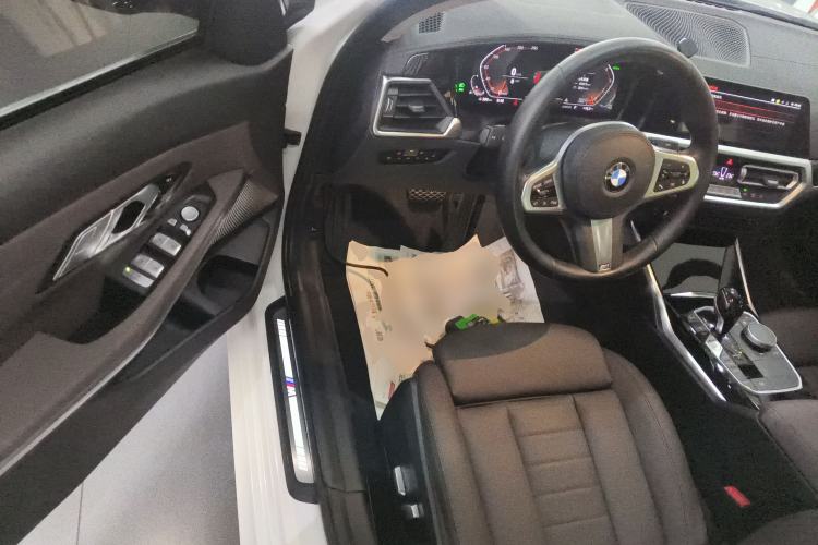 Used BMW 3 Series 2022 320Li M Sport Package Driver Seat