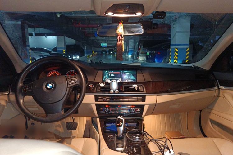 Used BMW 5 Series 2013 525Li Luxury Model