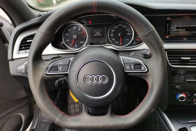 Used Audi A4L 2013 40 TFSI quattro Sport version Steering Wheel