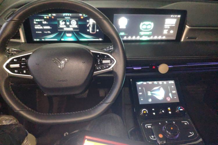 Used NETA U 2021 Pro 500 Lunar Edition Center Console