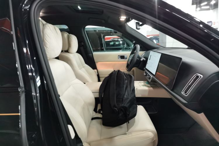 Used Li Auto L9 2024 Ultra Model
