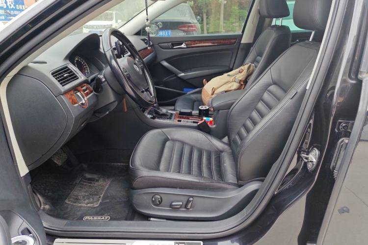 Used Volkswagen Passat 2011 1.8TSI DSG Prestige Edition Left Front Seat