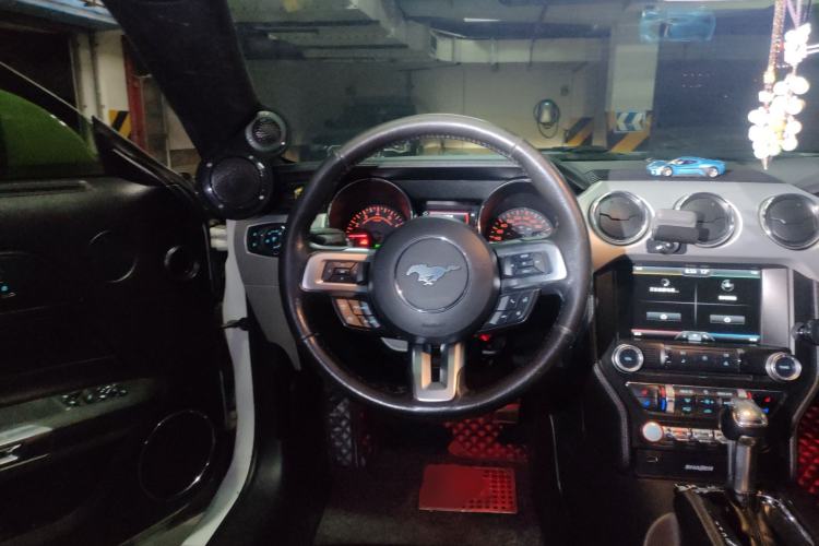 Used Ford Mustang 2015 2.3T Performance Edition
